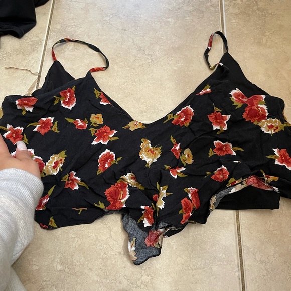 Floral Crop Top - Picture 1 of 4